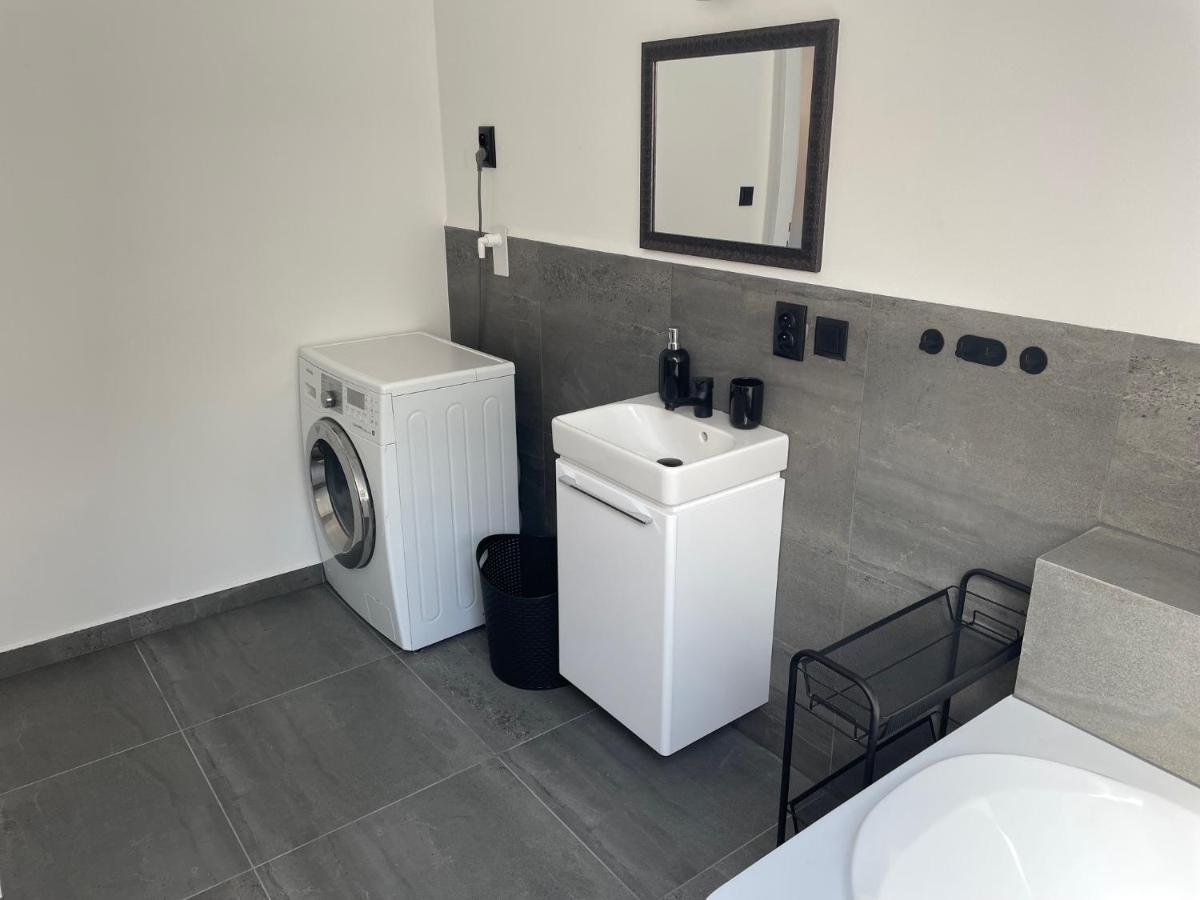 Apartman Vera Pardubice Exterior foto